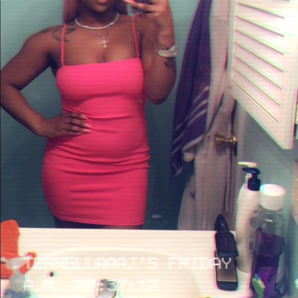 Pink Dress - Picture 4 of 4